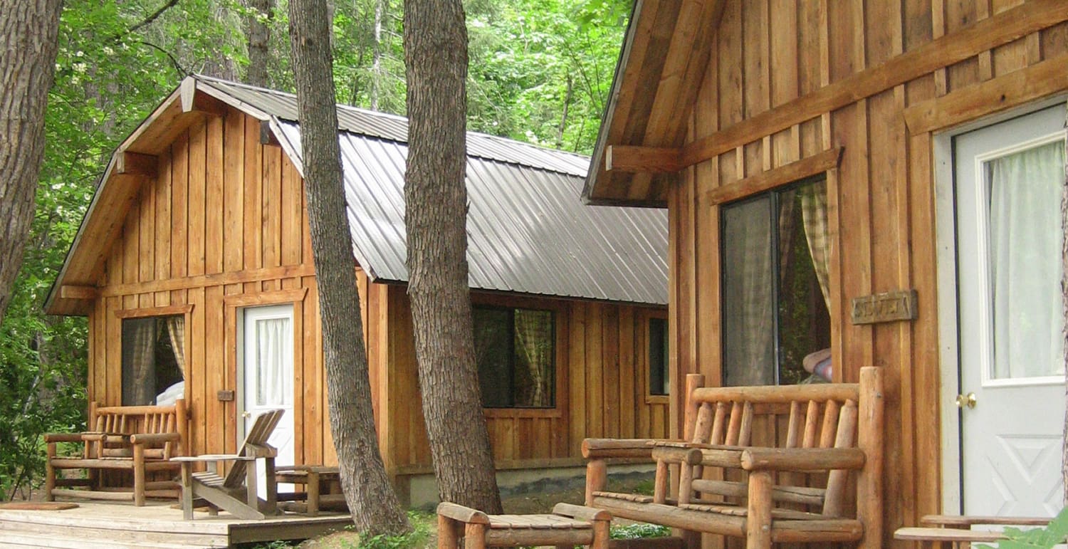 Cabins in Lake Chelan Get You Up Close with Nature