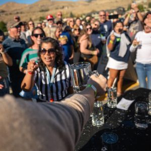 stein-holding-comp-square